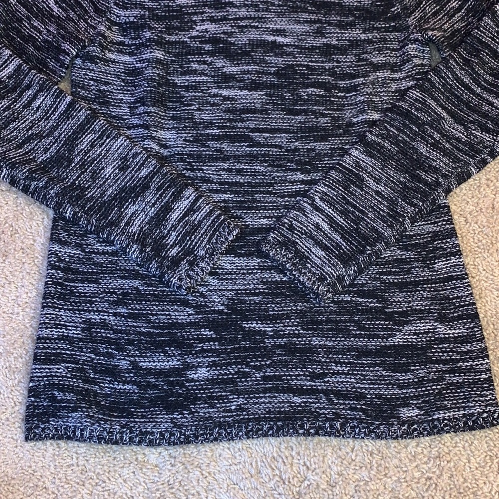 Women’s Black and White Ambiance Sweater Size Medium - Picture 2 of 7